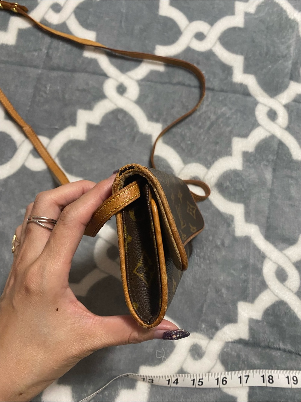 Louis Vuitton Monogram Canvas Brown Crossbody Wallet - Picture 6 of 8